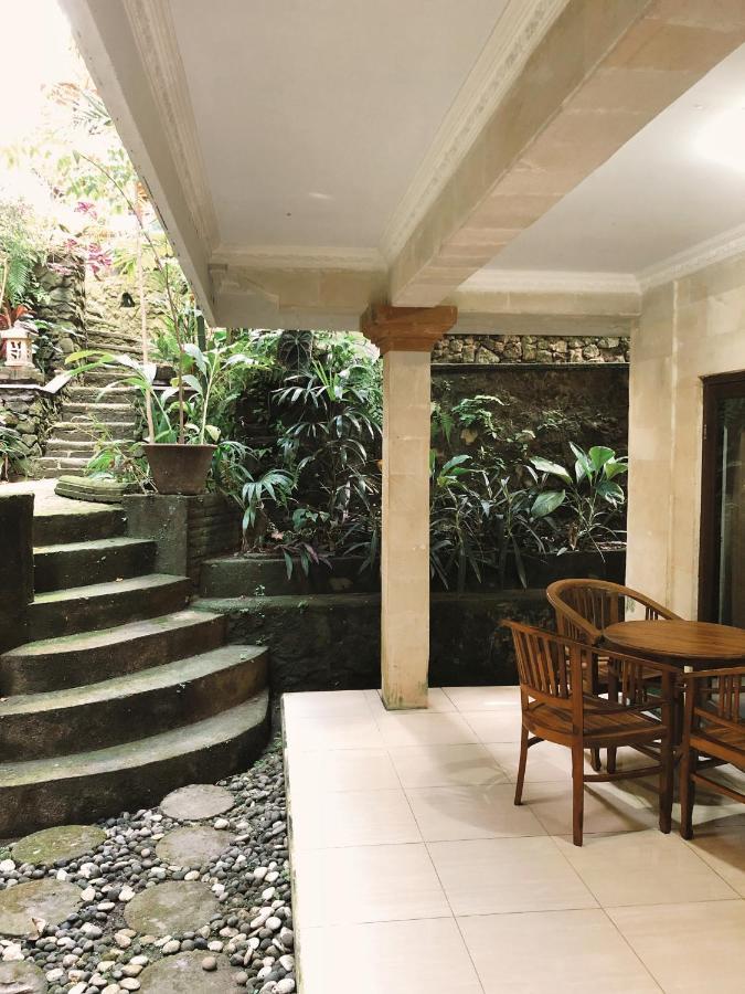 Darma Yogi House Hotel Ubud  Exterior photo